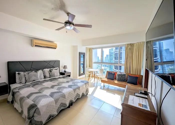 Yc 2301-B L Habitacion En Av Balboa