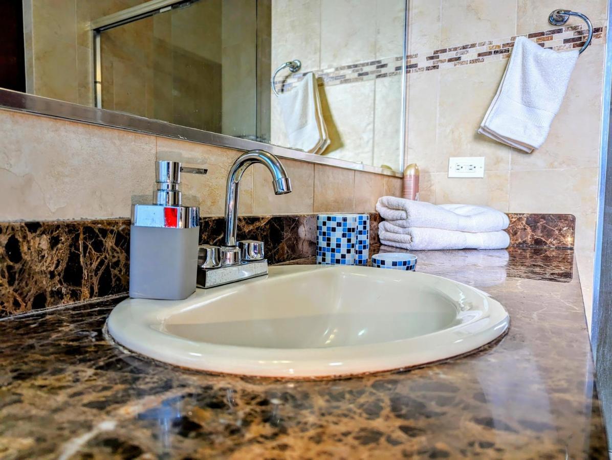 Apartment Yc 2301-b L En Av Balboa